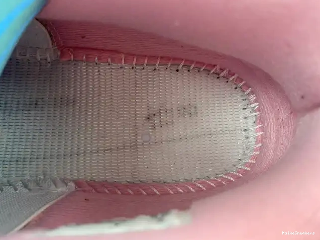 MaikeSneakers X OFF-WHITE PINK JORDAN 4 0511